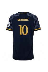 Fotbalové Dres Real Madrid Luka Modric #10 Dámské Venkovní Oblečení 2023-24 Krátký Rukáv